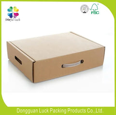 Customized Plain Brown Die Cut Paper Gift Packaging Folding Corrugated Cardboard Box with Plastic Handle