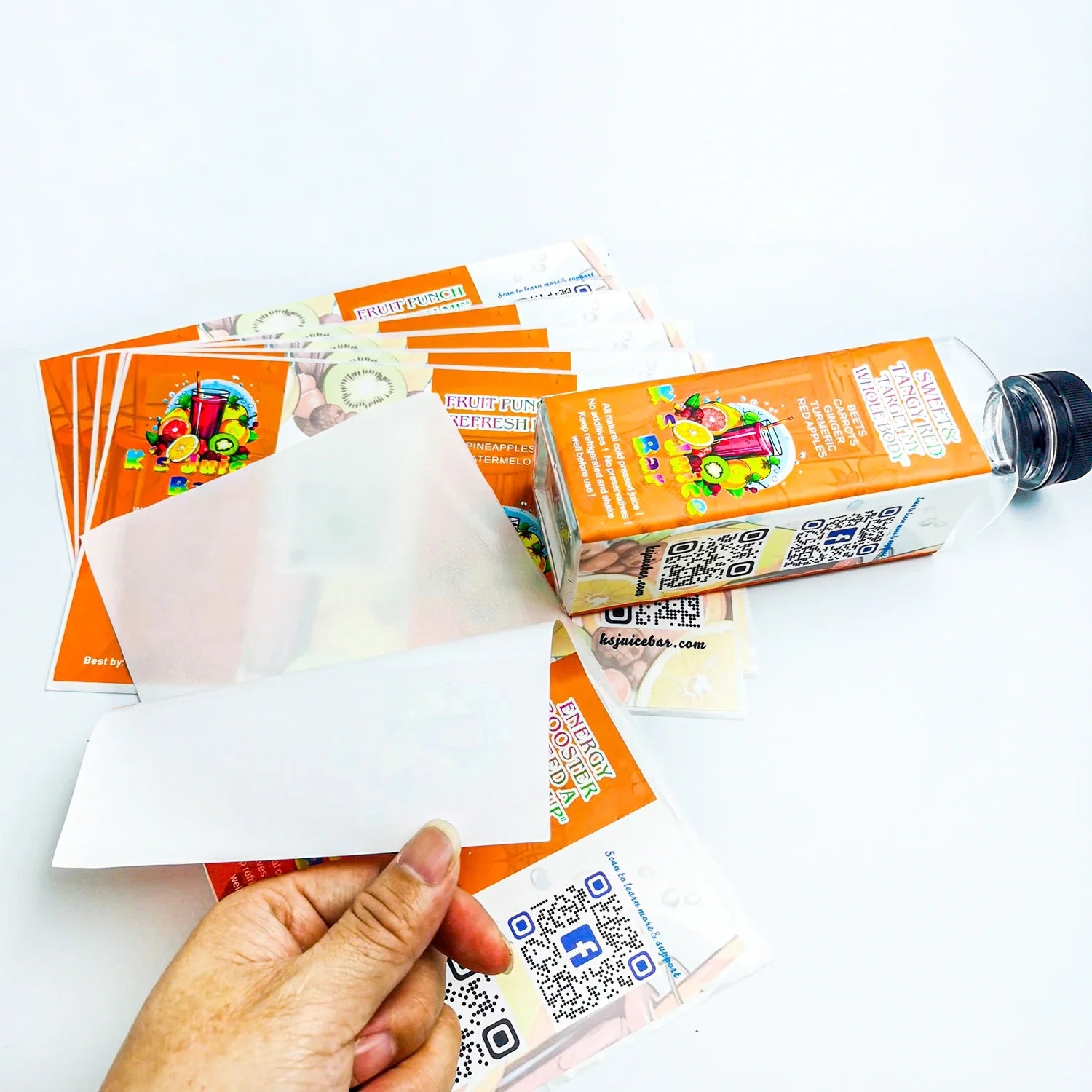 Personalized Drink Label Sticker Waterproof Customized Roll Printing Vinyl Bopp Beverage Juice Bottle with Labels for Bottle