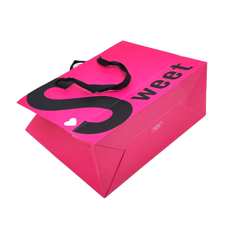 Wholesale Luxury Cardboard Paper Bag with Silver Foil Logo Custom Boutique and Shopping Clothing Packaging for Shoes