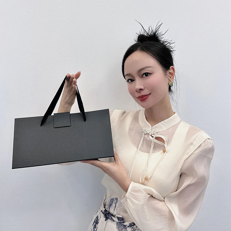 FSC Custom Gift Box Black Clothing Frosted Packaging Branded Luxury Rigid Floding Magnetic Gift Box Packaging for Clothes