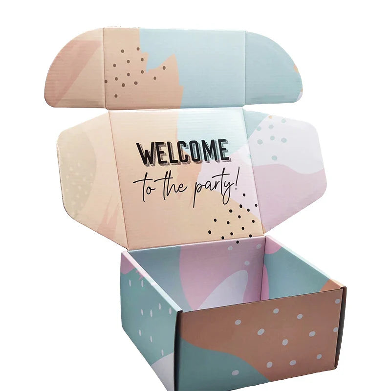 Wholesale Pr Delivery Summer Self Adhesive Women Clothes Box Packaging Cajas Personalizadas Carton Corrugated Cardboard Boxes