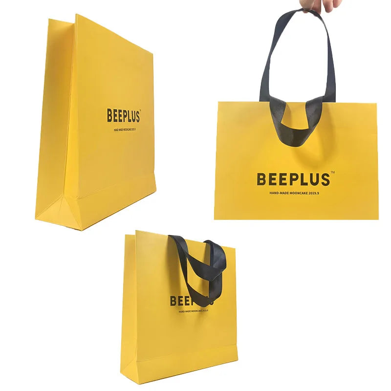 Eco-friendly Wholesale Personalized Luxury Shopping Bag Clothes Shoes Storage Packaging Baggies With Handle