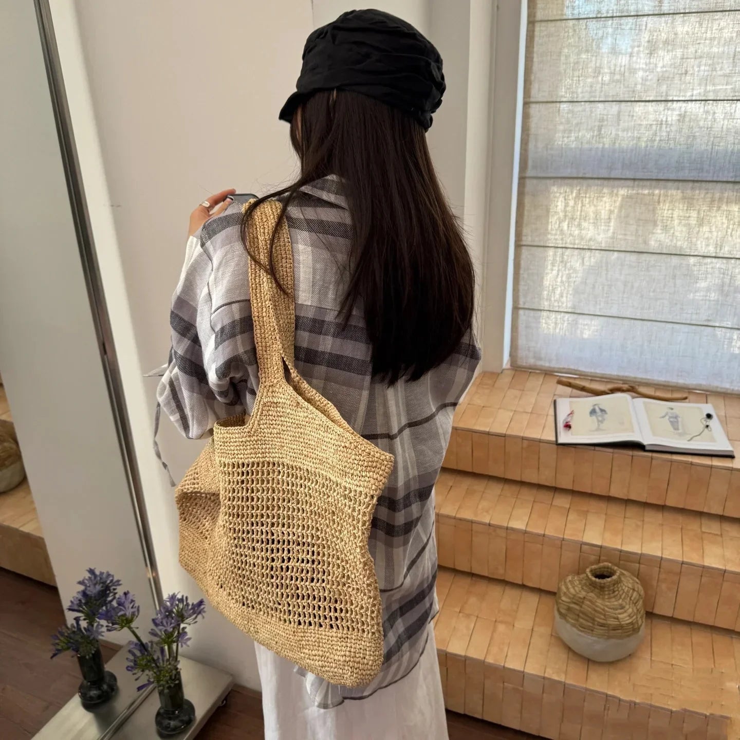 Summer Handwoven Straw Beach Tote Bag Single Shoulder Netted Mesh Handbag for Women Eco-Friendly&Fashionable Vacation Tote