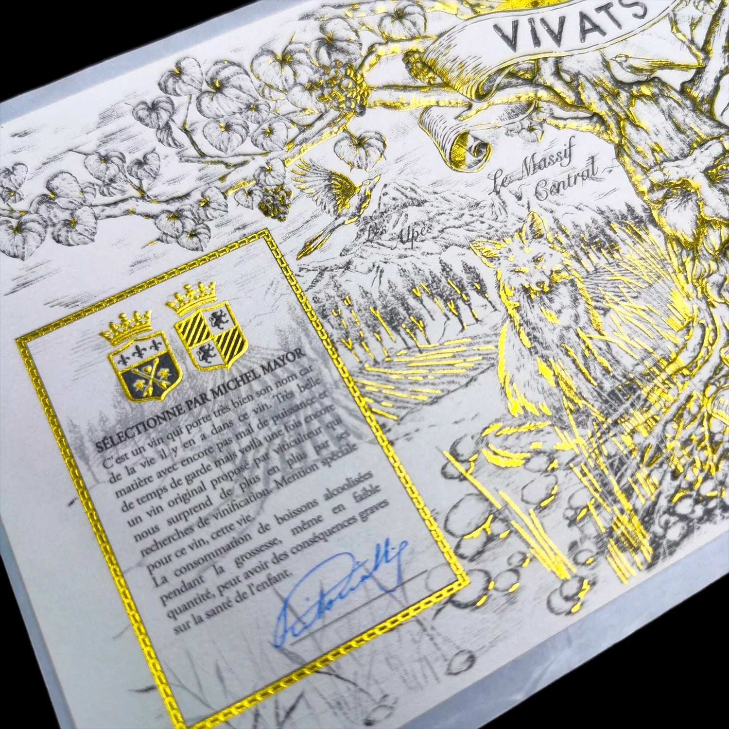 Custom Luxury Gold Foil Stamping Embossed Recycled Textured Paper Sticker Uv Spot Logo Printing Wine Label for Glass Bottle