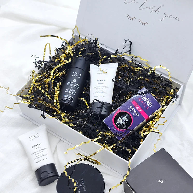 Customized White Eyelash Jewelry Rigid Foldable Cardboard Closure Magnetized Gift Boxes Packaging Wholesale With Magnetic Lip