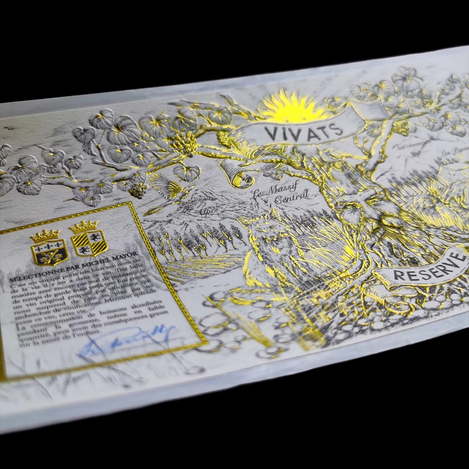 Custom Luxury Gold Foil Stamping Embossed Recycled Textured Paper Sticker Uv Spot Logo Printing Wine Label for Glass Bottle