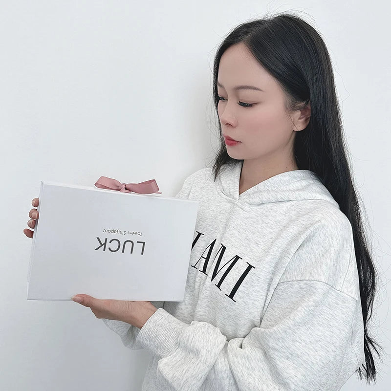 Customized White Eyelash Jewelry Rigid Foldable Cardboard Closure Magnetized Gift Boxes Packaging Wholesale With Magnetic Lip