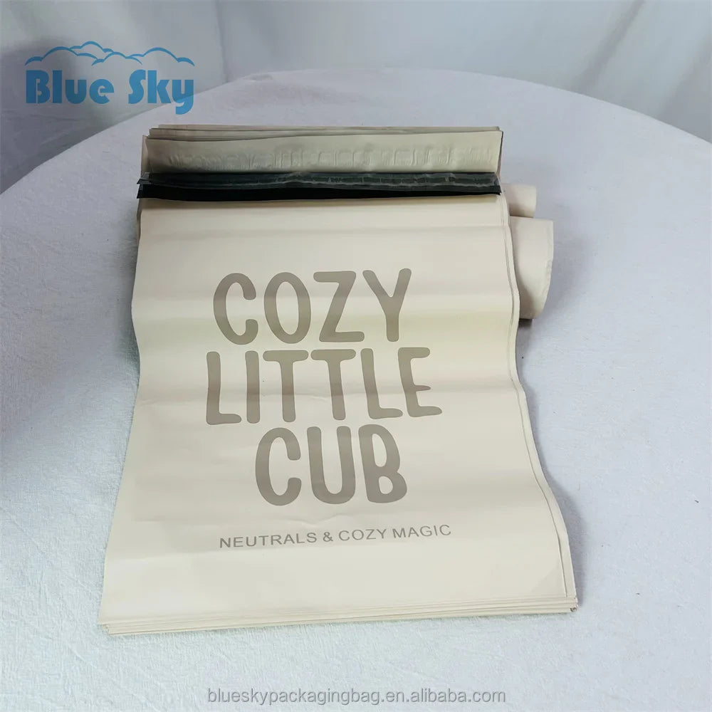 OEM/ODM Customized Logo Brand Waterproof PE Plastic Express Bags Shockproof Mailers Bags for Electronics/Cosmetics Shipping Bags