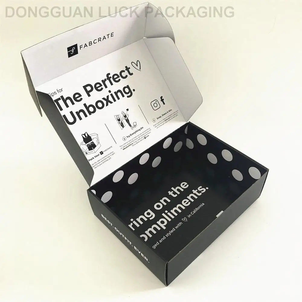 Customized Recycled Corrugated Subscription Sealing Foldable Black Kraft Airplane Flat Mailer Boxes with Custom logo for Cloth