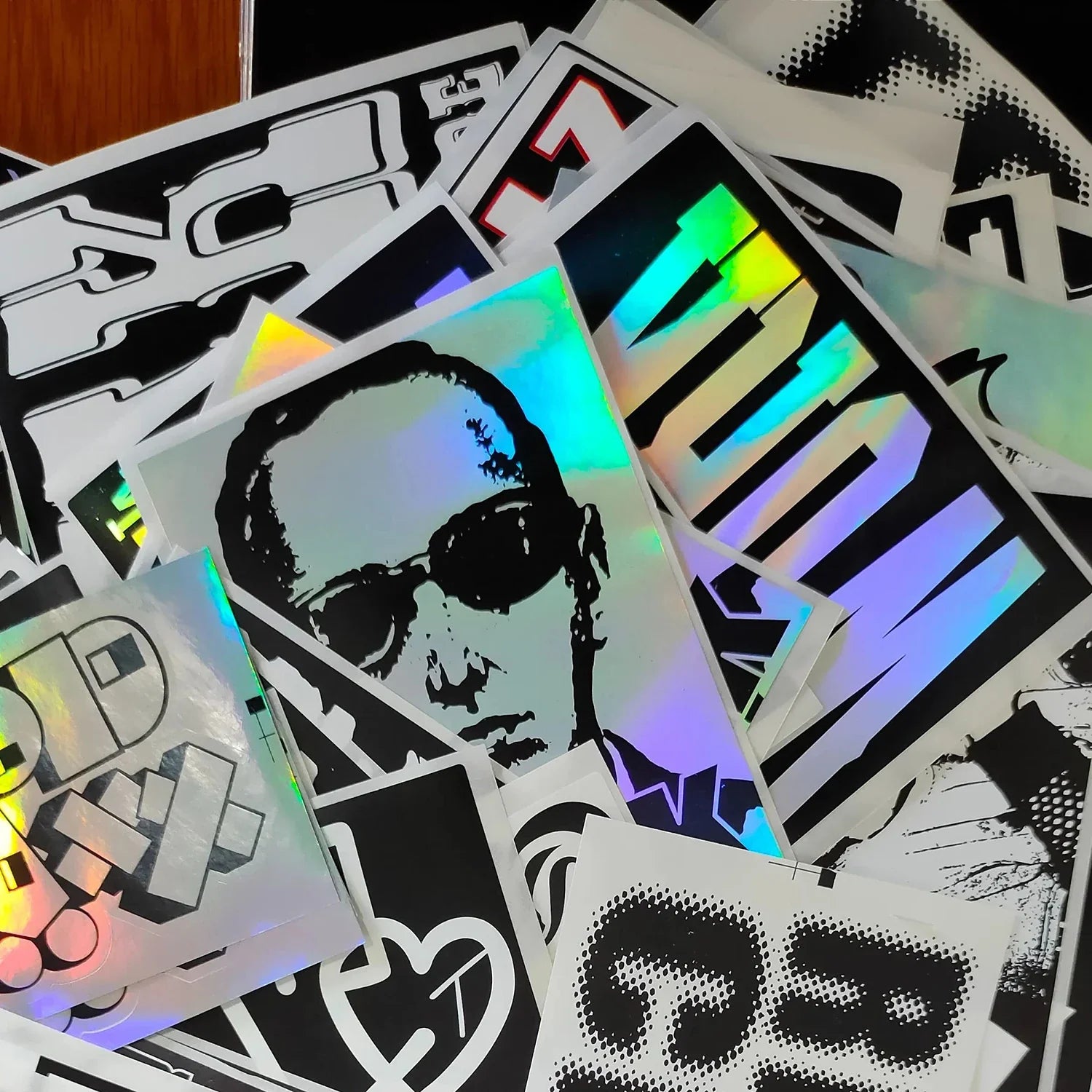 Egg Shell Sticker Color Printing Graffiti Autocollants Custom Destructible Eggshell Stickers Printing