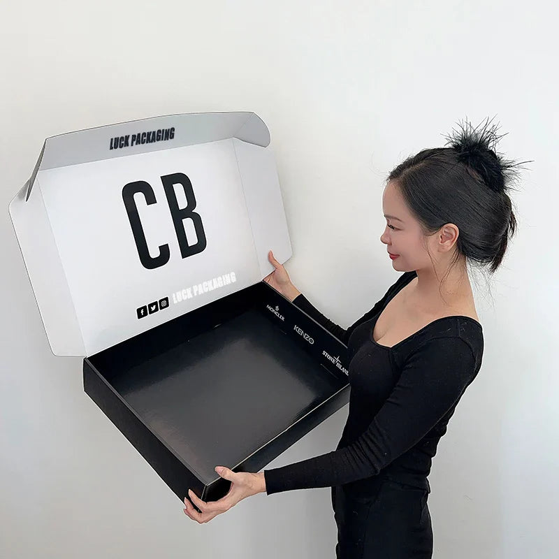 Customized Corrugated Cardboard Subscription Boxes Full Color Printed Matte Sleepwear Panties Clothing Shipping Packaging Box