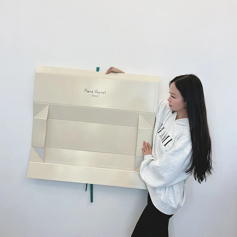 Customized White Eyelash Jewelry Rigid Foldable Cardboard Closure Magnetized Gift Boxes Packaging Wholesale With Magnetic Lip