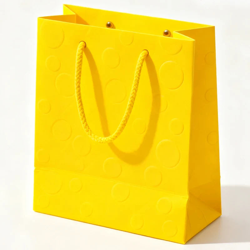 High Quality Kraft Paper Gift Clothing Boutique Recyclable Shopping Carry Carrier Bags With Twist Handles