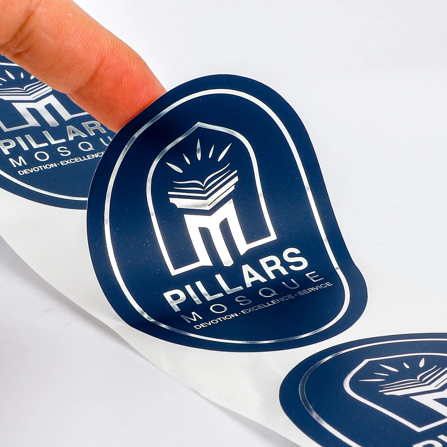 Personalized Custom Self-Adhesive Vinyl Stickers Logo Sticker Waterproof Promotion Sticker Printing Roll Labels